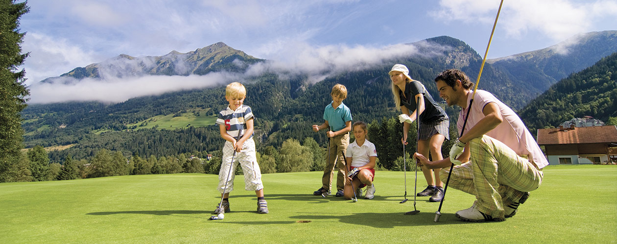 Golf spielen mit der Familie in Gastein