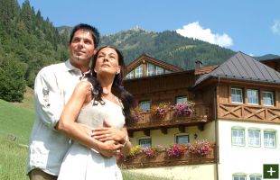 Gutschein im 4 Sterne Hotel Hauserbauer für einen Romantik-Urlaub